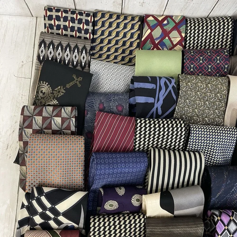 Huge Lot Bundle Mens Neck Ties 62 - 100% Silk Various Brands Vintage & Modern